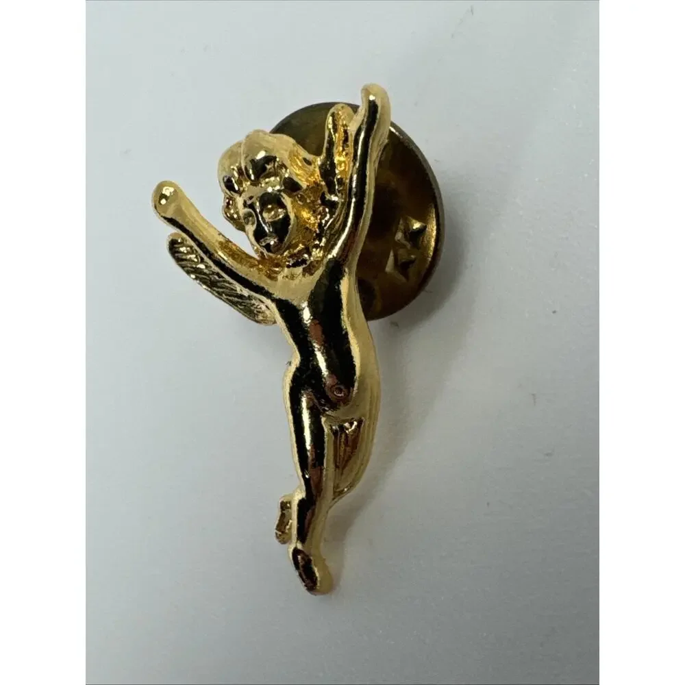 Cherub Angel Praising Gold Tone Vintage Lapel Pin
